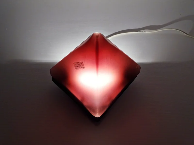 Warmes atmosphärisches Licht Selene Illuminazione Murano Wandleuchte eingeschaltet
